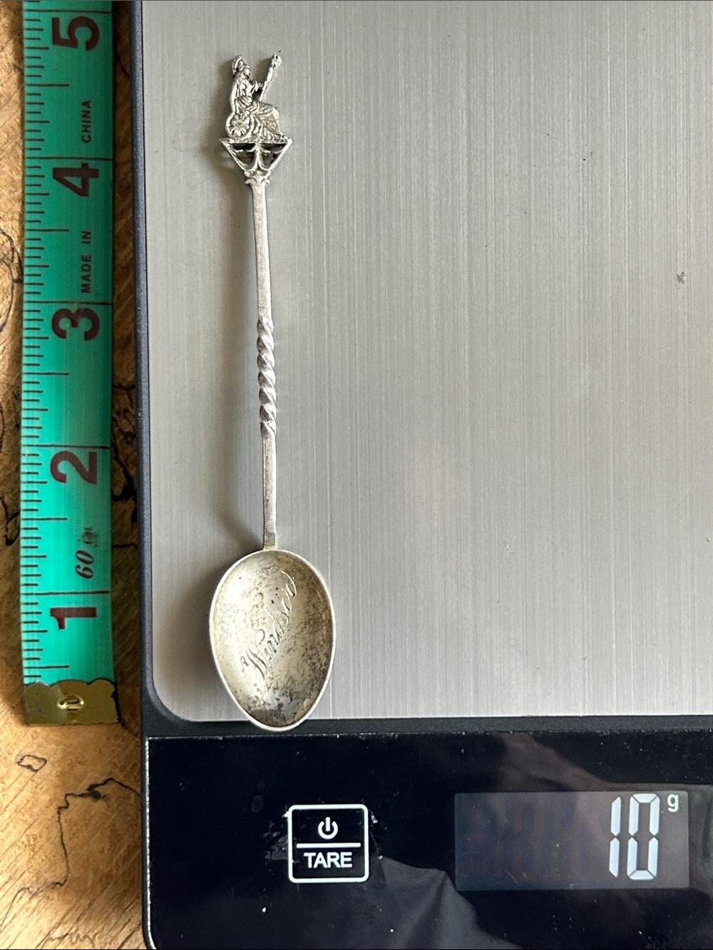 4.5 inch steeling Silver .925 9 grams  Windsor Collectible Spoon